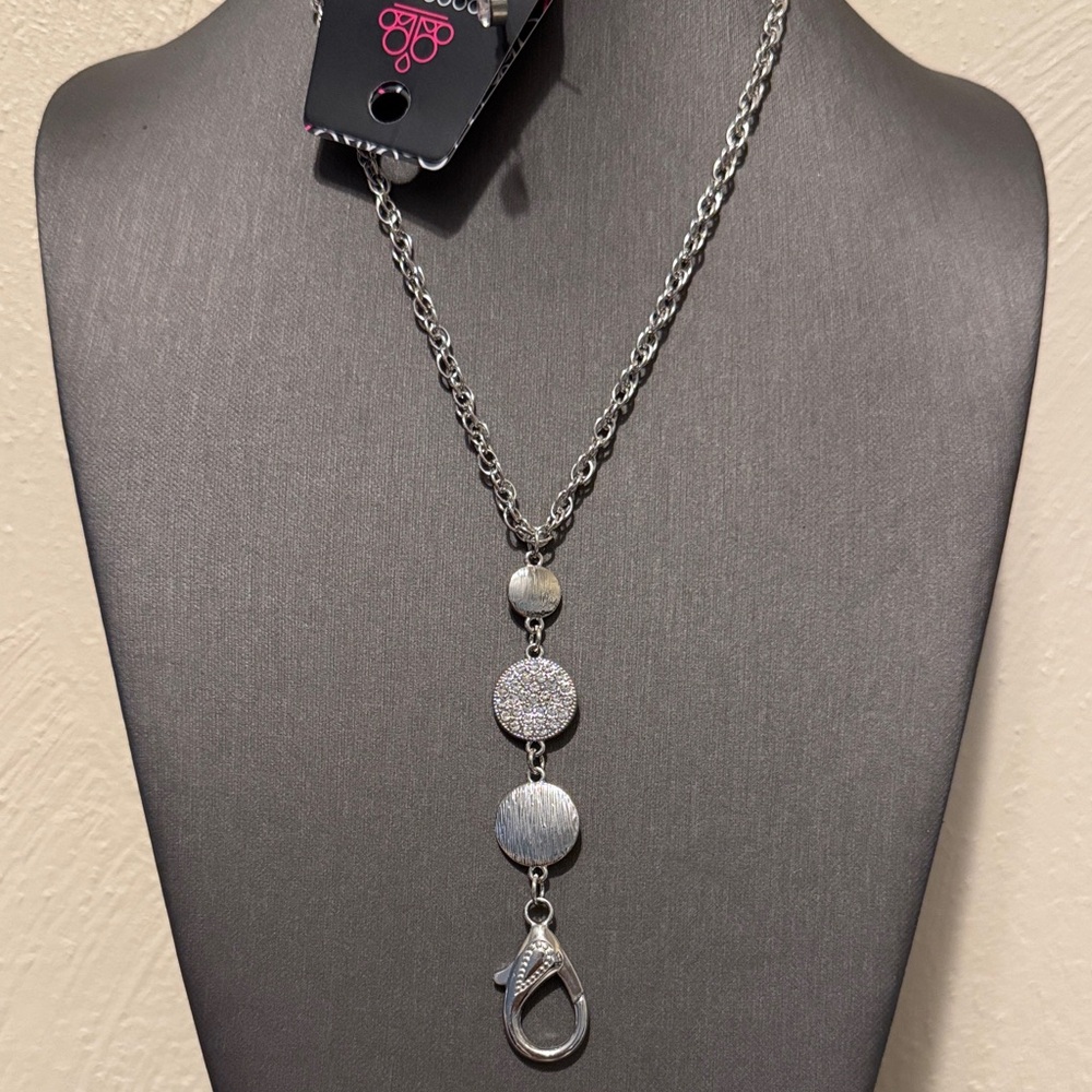 Elegant Silver Necklace